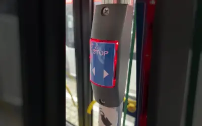 Jak otworzyć drzwi w autobusie - proste sposoby na łatwe wejście