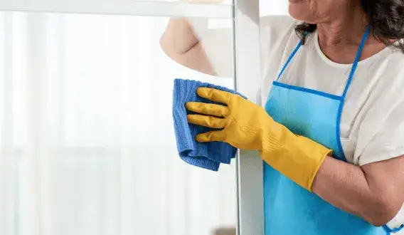 Co najlepsze do mycia okien – skuteczne metody i sprawdzone środki