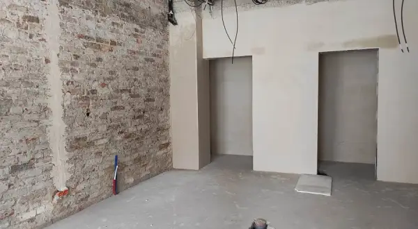 Ile metrów tynków potrzebujesz do domu 150m2? Oblicz to z nami!